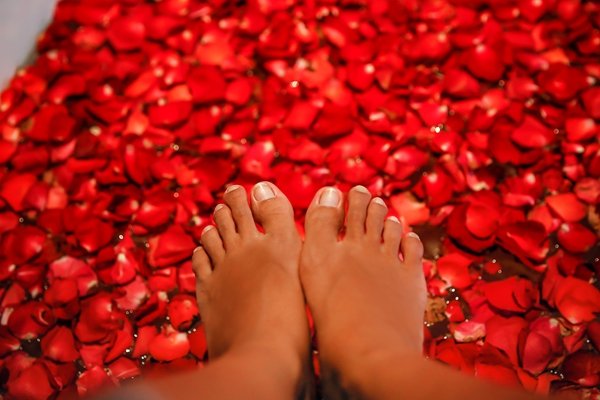 糖尿病并发症足病初期表现：脚部小伤口也可能酿成大祸